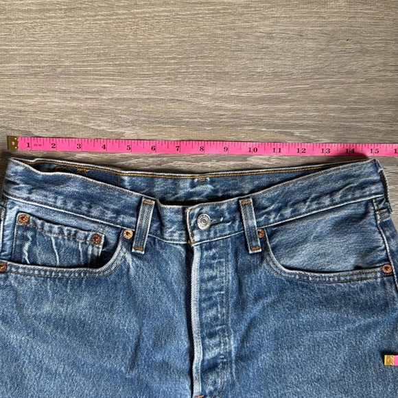 REFORMATION Repurposed Distressed Denim Jean Shorts M - Picture 4 of 9